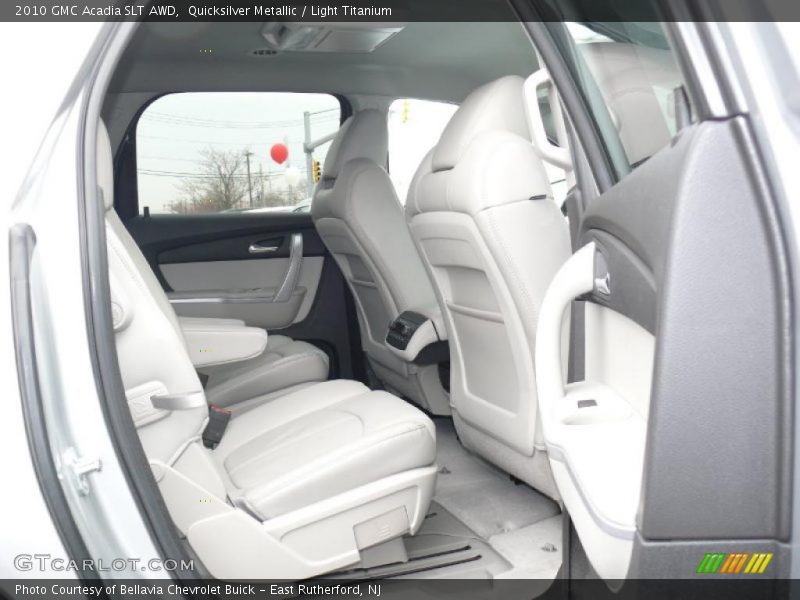 Quicksilver Metallic / Light Titanium 2010 GMC Acadia SLT AWD