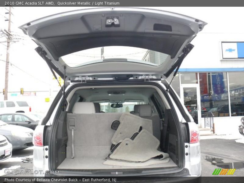 Quicksilver Metallic / Light Titanium 2010 GMC Acadia SLT AWD