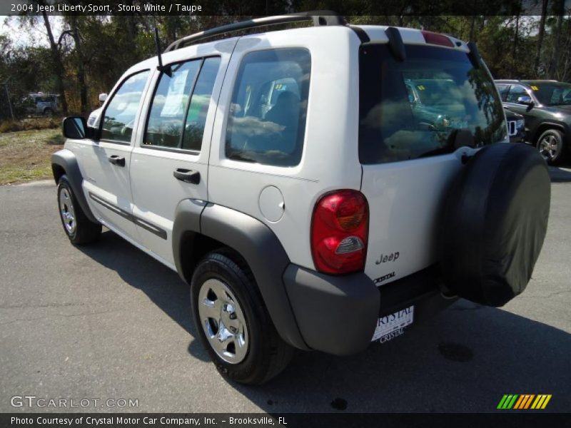 Stone White / Taupe 2004 Jeep Liberty Sport