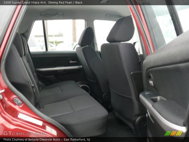 Shining Red Pearl / Black 2006 Suzuki Grand Vitara 4x4
