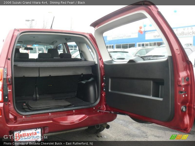 Shining Red Pearl / Black 2006 Suzuki Grand Vitara 4x4