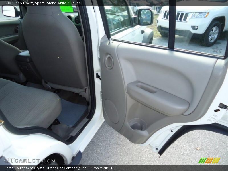 Stone White / Taupe 2004 Jeep Liberty Sport