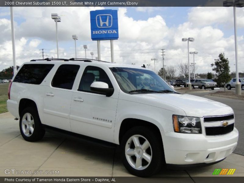 Front 3/4 View of 2008 Suburban 1500 LT