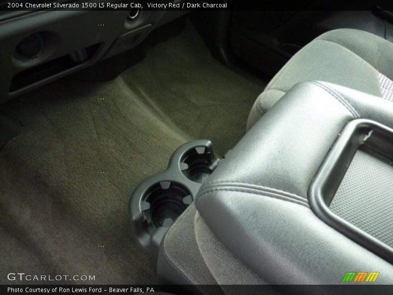 Victory Red / Dark Charcoal 2004 Chevrolet Silverado 1500 LS Regular Cab