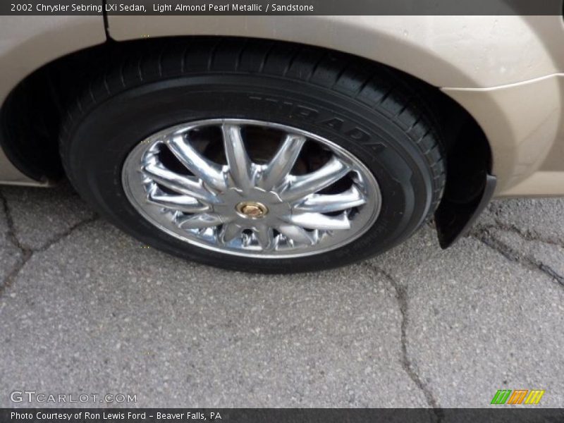 Light Almond Pearl Metallic / Sandstone 2002 Chrysler Sebring LXi Sedan