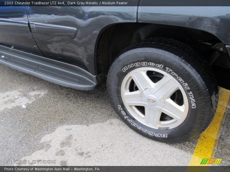 Dark Gray Metallic / Medium Pewter 2003 Chevrolet TrailBlazer LTZ 4x4