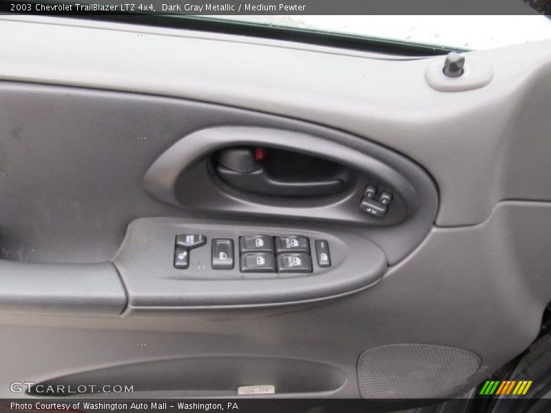 Dark Gray Metallic / Medium Pewter 2003 Chevrolet TrailBlazer LTZ 4x4