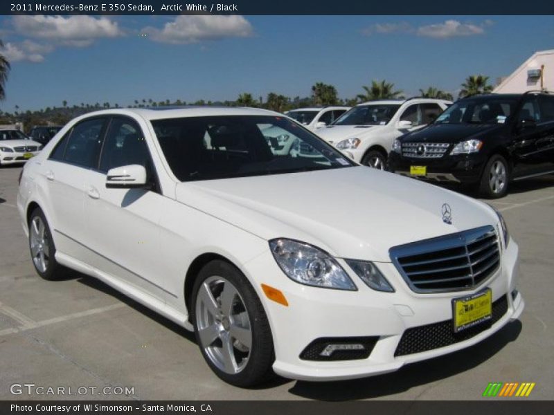 Arctic White / Black 2011 Mercedes-Benz E 350 Sedan