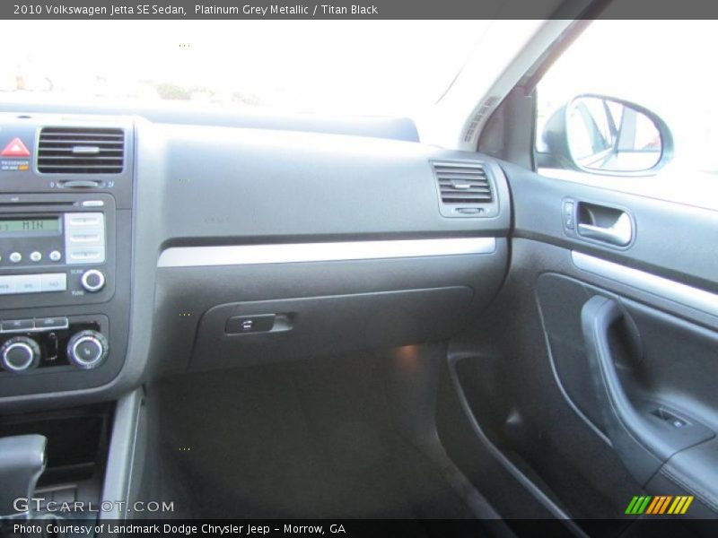 Platinum Grey Metallic / Titan Black 2010 Volkswagen Jetta SE Sedan
