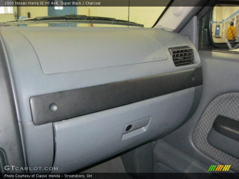 Super Black / Charcoal 2003 Nissan Xterra SE V6 4x4