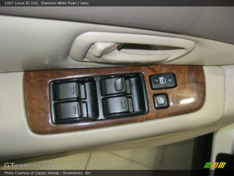 Controls of 1997 ES 300