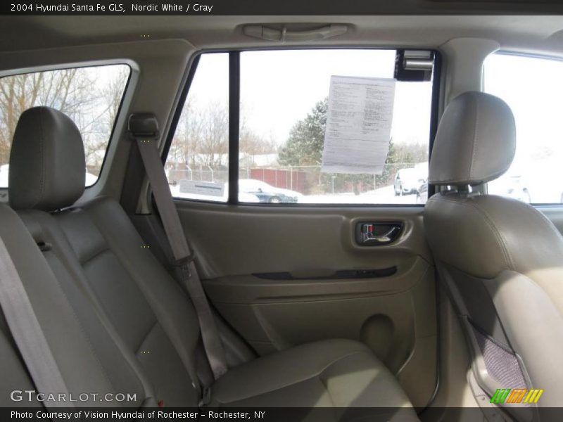 Nordic White / Gray 2004 Hyundai Santa Fe GLS