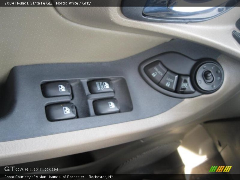 Nordic White / Gray 2004 Hyundai Santa Fe GLS