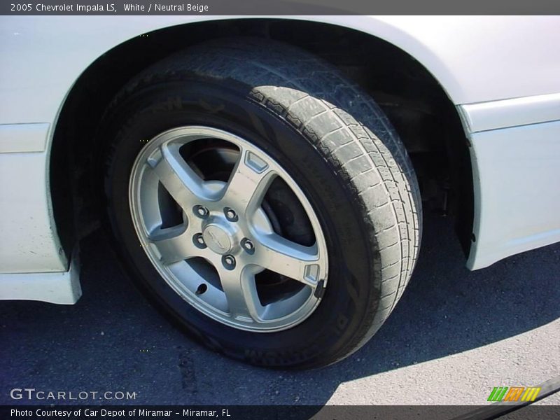 White / Neutral Beige 2005 Chevrolet Impala LS