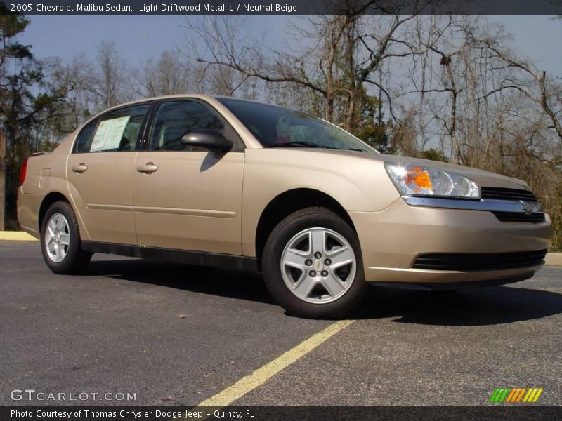 Light Driftwood Metallic / Neutral Beige 2005 Chevrolet Malibu Sedan