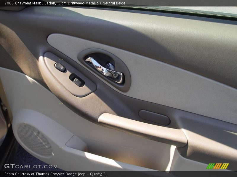 Light Driftwood Metallic / Neutral Beige 2005 Chevrolet Malibu Sedan