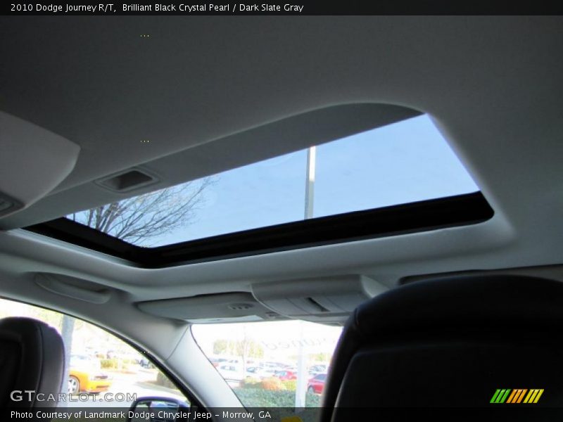 Sunroof of 2010 Journey R/T