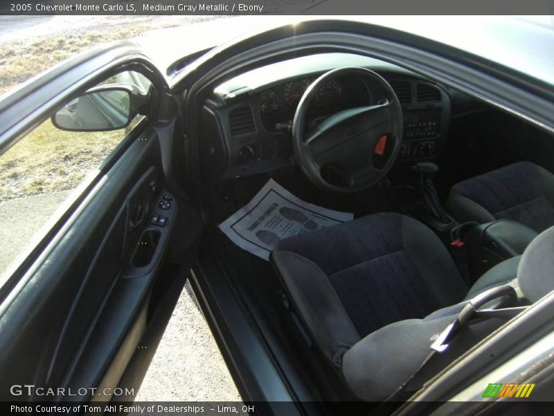 Medium Gray Metallic / Ebony 2005 Chevrolet Monte Carlo LS