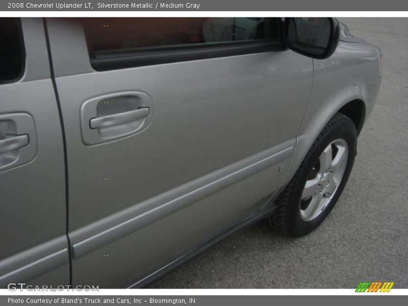 Silverstone Metallic / Medium Gray 2008 Chevrolet Uplander LT
