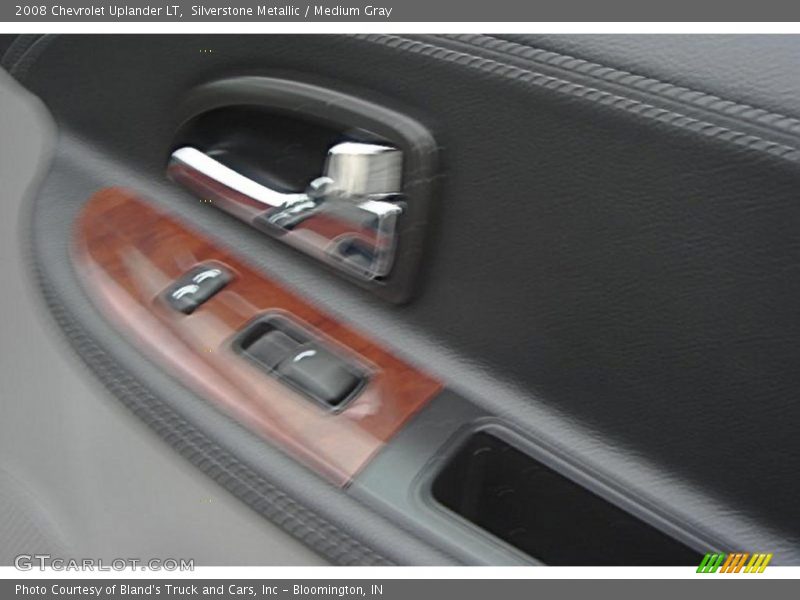 Silverstone Metallic / Medium Gray 2008 Chevrolet Uplander LT