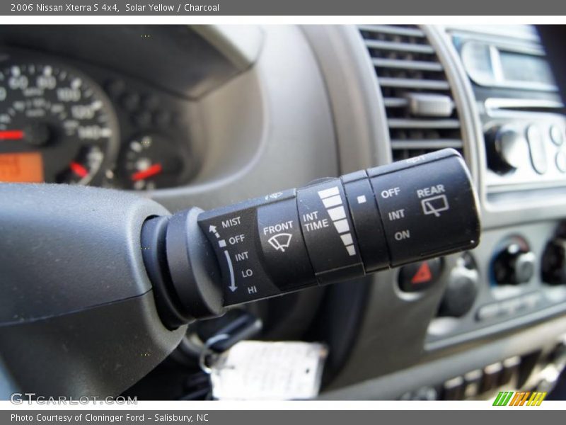 Solar Yellow / Charcoal 2006 Nissan Xterra S 4x4