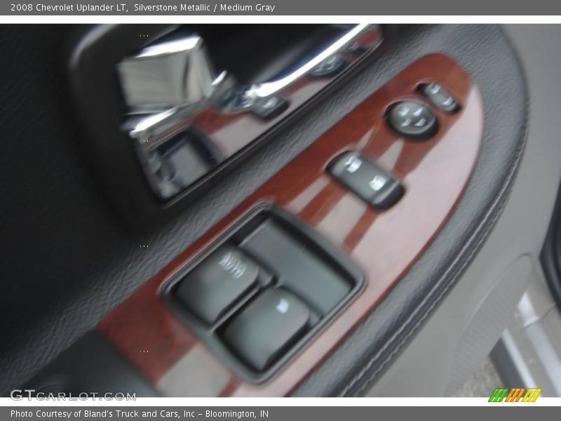 Silverstone Metallic / Medium Gray 2008 Chevrolet Uplander LT