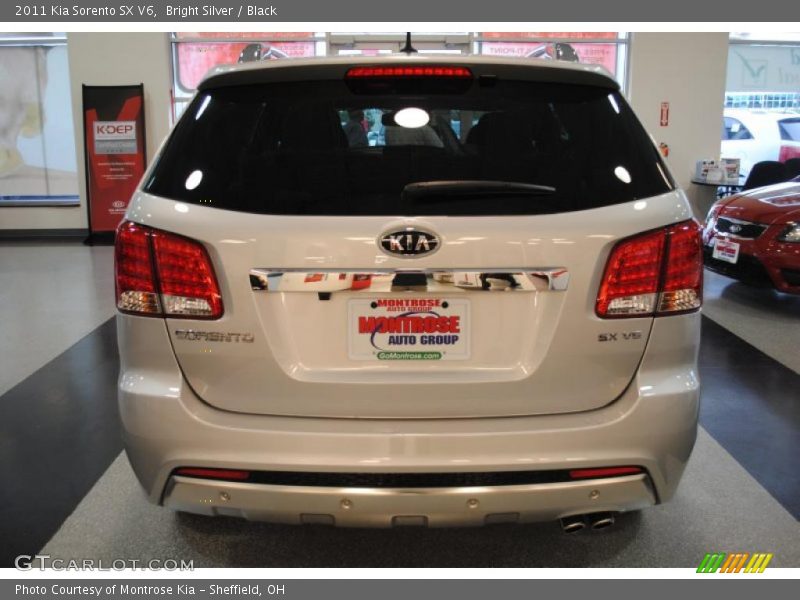 Bright Silver / Black 2011 Kia Sorento SX V6