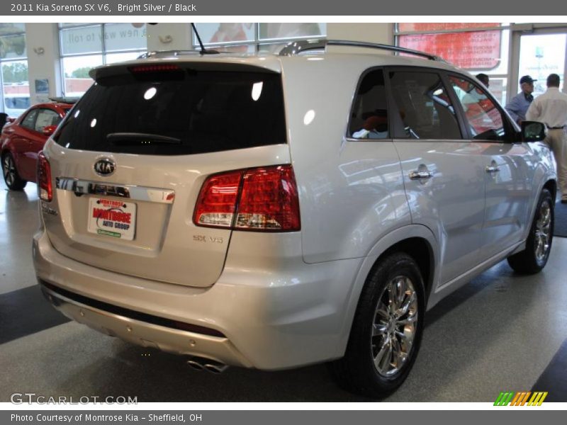 Bright Silver / Black 2011 Kia Sorento SX V6