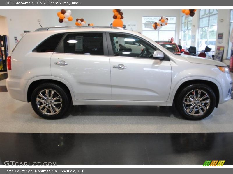 Bright Silver / Black 2011 Kia Sorento SX V6