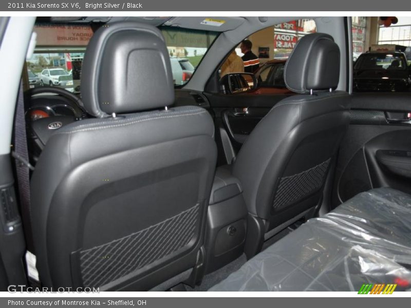 Bright Silver / Black 2011 Kia Sorento SX V6