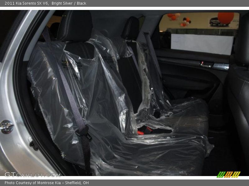 Bright Silver / Black 2011 Kia Sorento SX V6