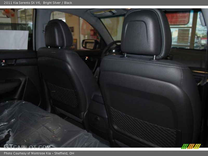 Bright Silver / Black 2011 Kia Sorento SX V6
