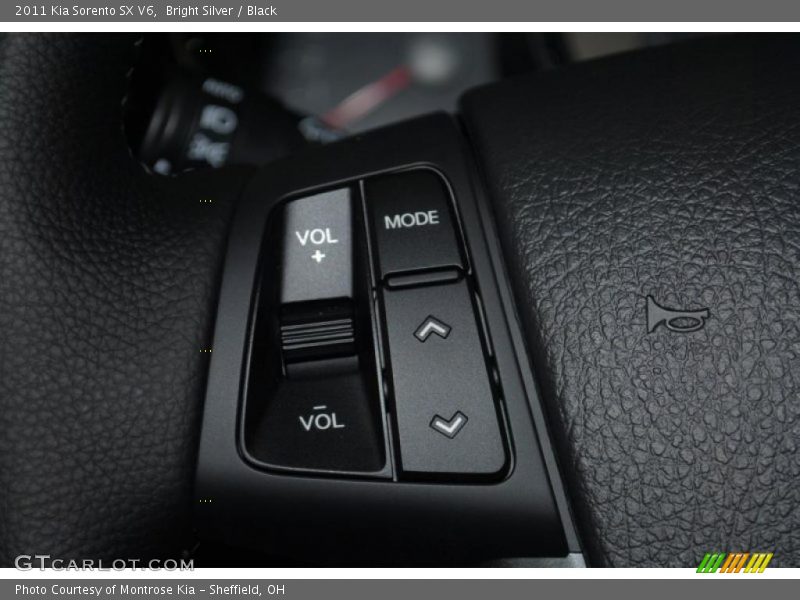 Bright Silver / Black 2011 Kia Sorento SX V6