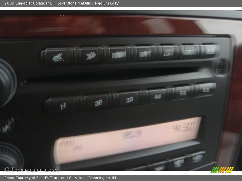 Silverstone Metallic / Medium Gray 2008 Chevrolet Uplander LT