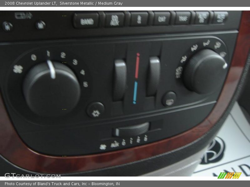 Silverstone Metallic / Medium Gray 2008 Chevrolet Uplander LT