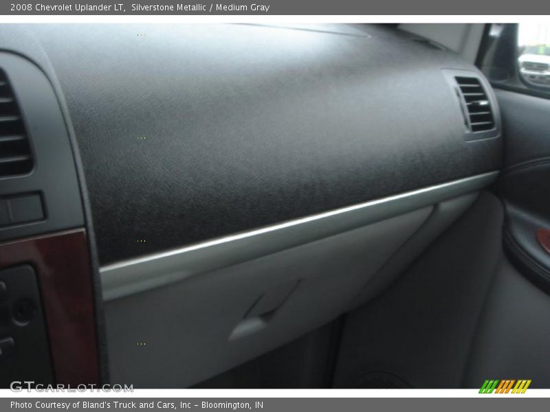 Silverstone Metallic / Medium Gray 2008 Chevrolet Uplander LT