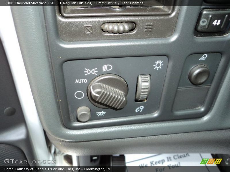 Controls of 2006 Silverado 1500 LT Regular Cab 4x4