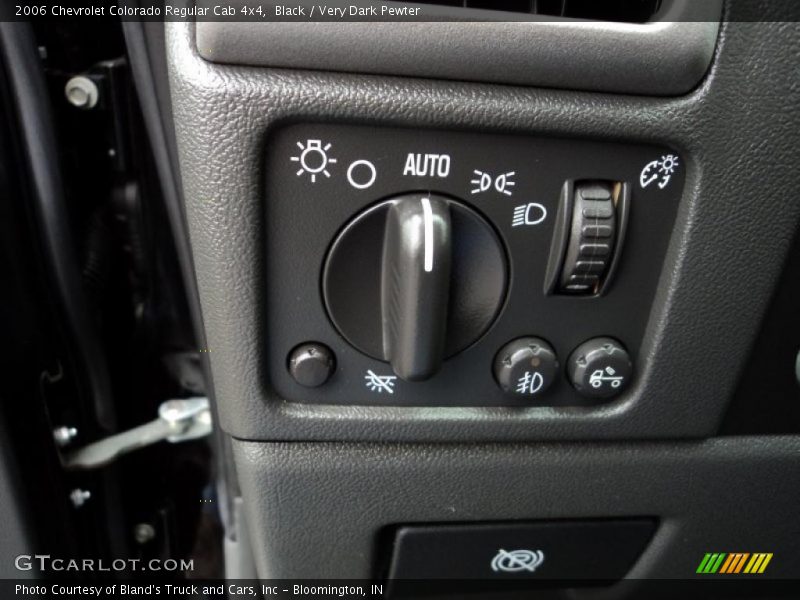 Controls of 2006 Colorado Regular Cab 4x4
