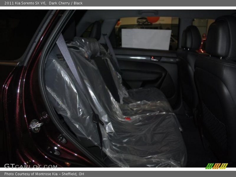 Dark Cherry / Black 2011 Kia Sorento SX V6