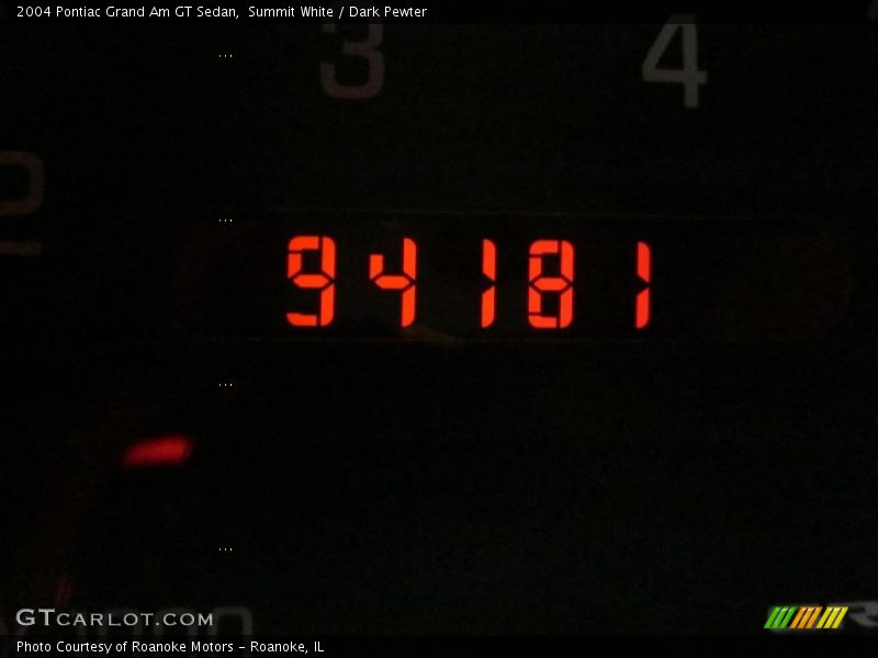 Summit White / Dark Pewter 2004 Pontiac Grand Am GT Sedan
