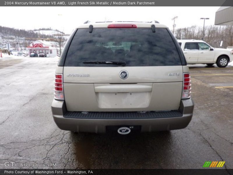 Light French Silk Metallic / Medium Dark Parchment 2004 Mercury Mountaineer V8 AWD