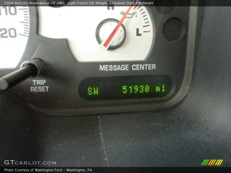 Light French Silk Metallic / Medium Dark Parchment 2004 Mercury Mountaineer V8 AWD