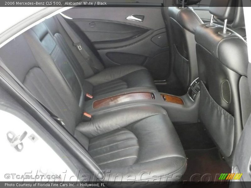 Alabaster White / Black 2006 Mercedes-Benz CLS 500