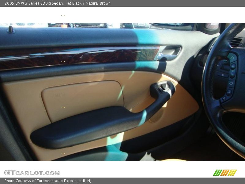 Jet Black / Natural Brown 2005 BMW 3 Series 330xi Sedan