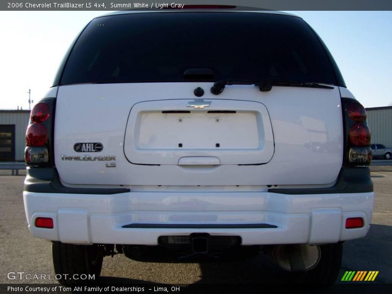Summit White / Light Gray 2006 Chevrolet TrailBlazer LS 4x4