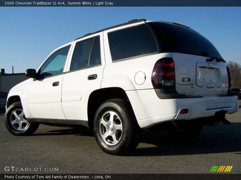 Summit White / Light Gray 2006 Chevrolet TrailBlazer LS 4x4