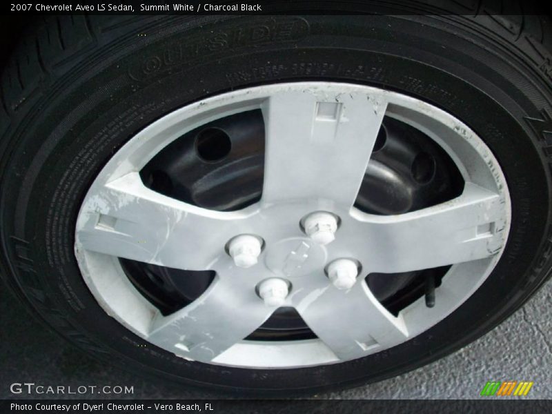 Summit White / Charcoal Black 2007 Chevrolet Aveo LS Sedan