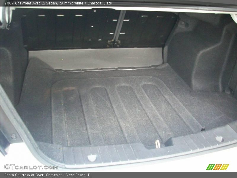 Summit White / Charcoal Black 2007 Chevrolet Aveo LS Sedan