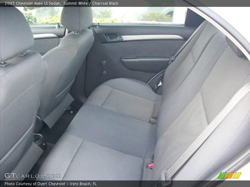Summit White / Charcoal Black 2007 Chevrolet Aveo LS Sedan