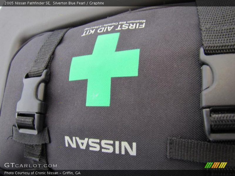 Silverton Blue Pearl / Graphite 2005 Nissan Pathfinder SE